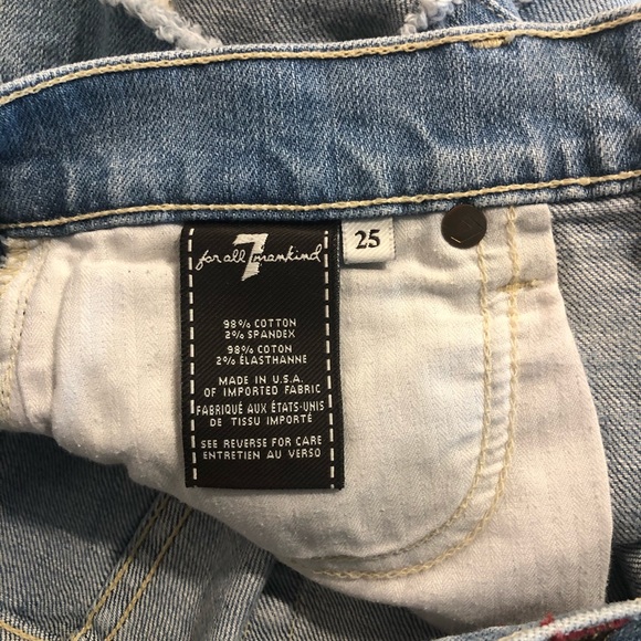 7 for all mankind shorts, size 25 - Picture 4 of 4